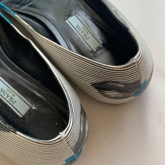 PRADA Graphic-Lips Printed Pointed Toe Ballet Flat White Blue Women’s Size 37.5 - Picture 6 of 13
